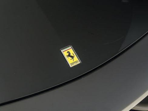 Used 2010 Ferrari 458 Italia Coupe RWD image 34
