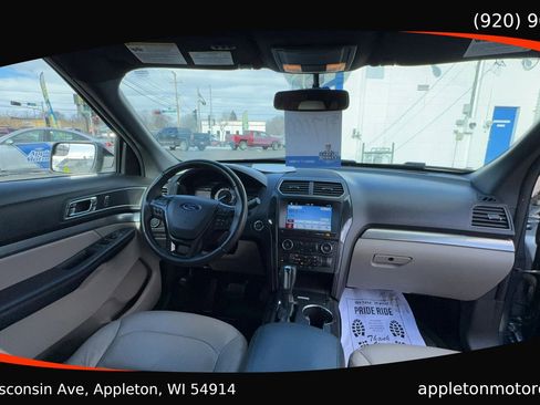 Used 2018 Ford Explorer XLT w/ Equipment Group 202A image 14