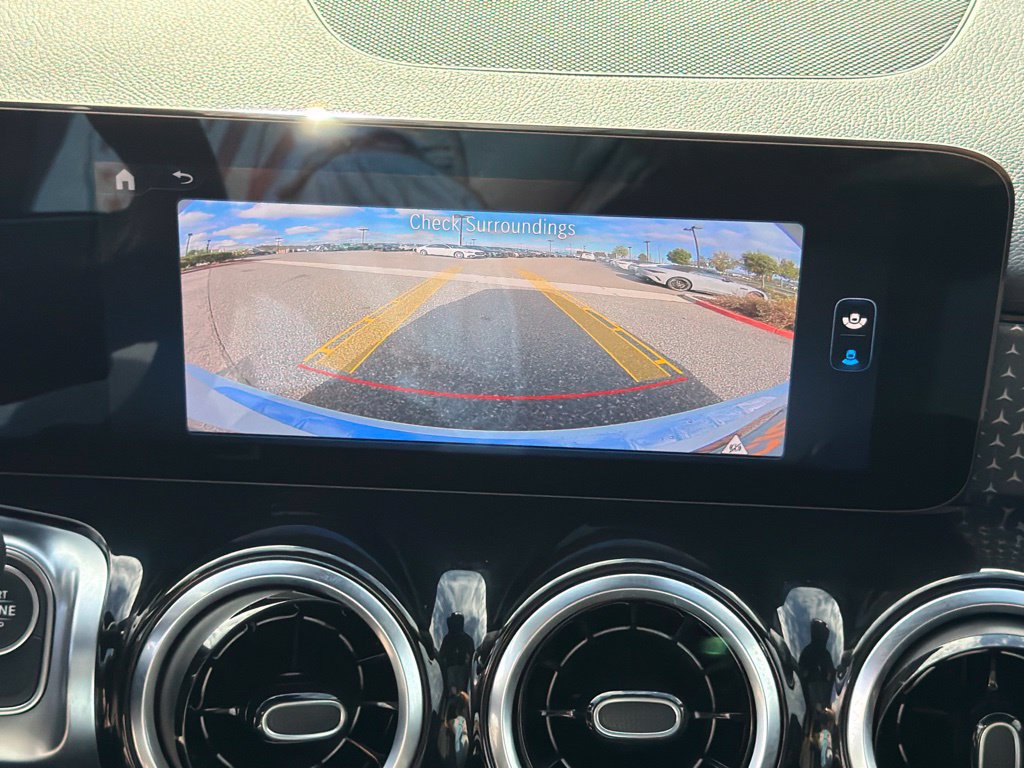 Used 2026 Mercedes-Benz GLB 250 image 32