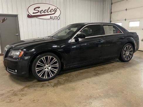 Used 2012 Chrysler 300 S w/ Luxury Group RWD image 1