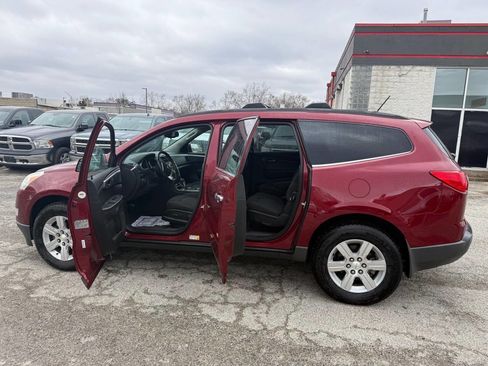 Used 2011 Chevrolet Traverse LT w/ Personal Connectivity Package image 13