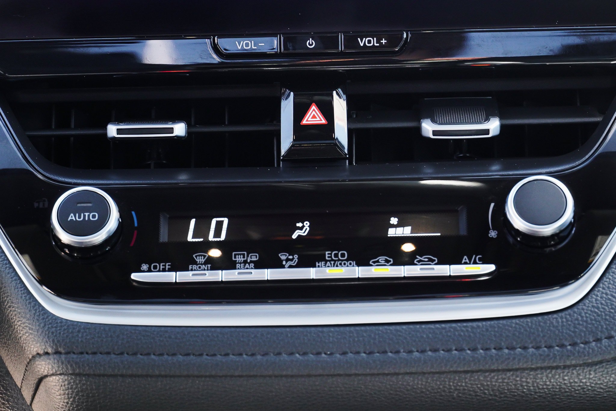 Certified 2026 Toyota Corolla XSE FWD image 37