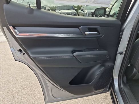 New 2026 GMC Terrain Elevation w/ Elevation Premium Package FWD image 33