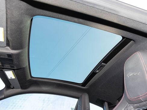 Used 2023 Jaguar F-TYPE R-Dynamic image 43