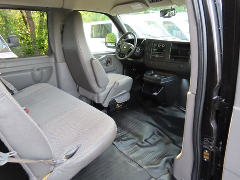 Used 2014 Chevrolet Express 3500 LS RWD image 12