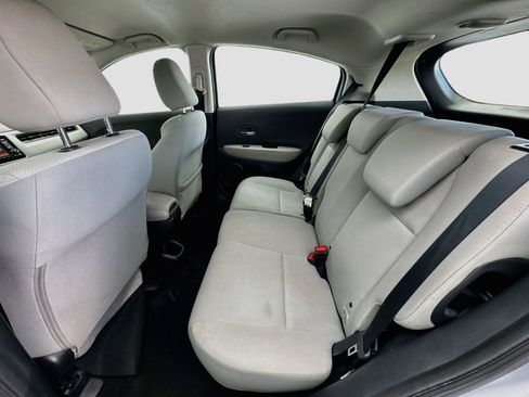 Used 2019 Honda HR-V LX image 15