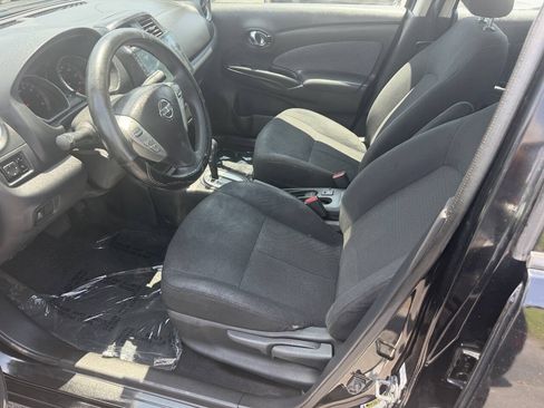 Used 2016 Nissan Versa SV FWD image 11