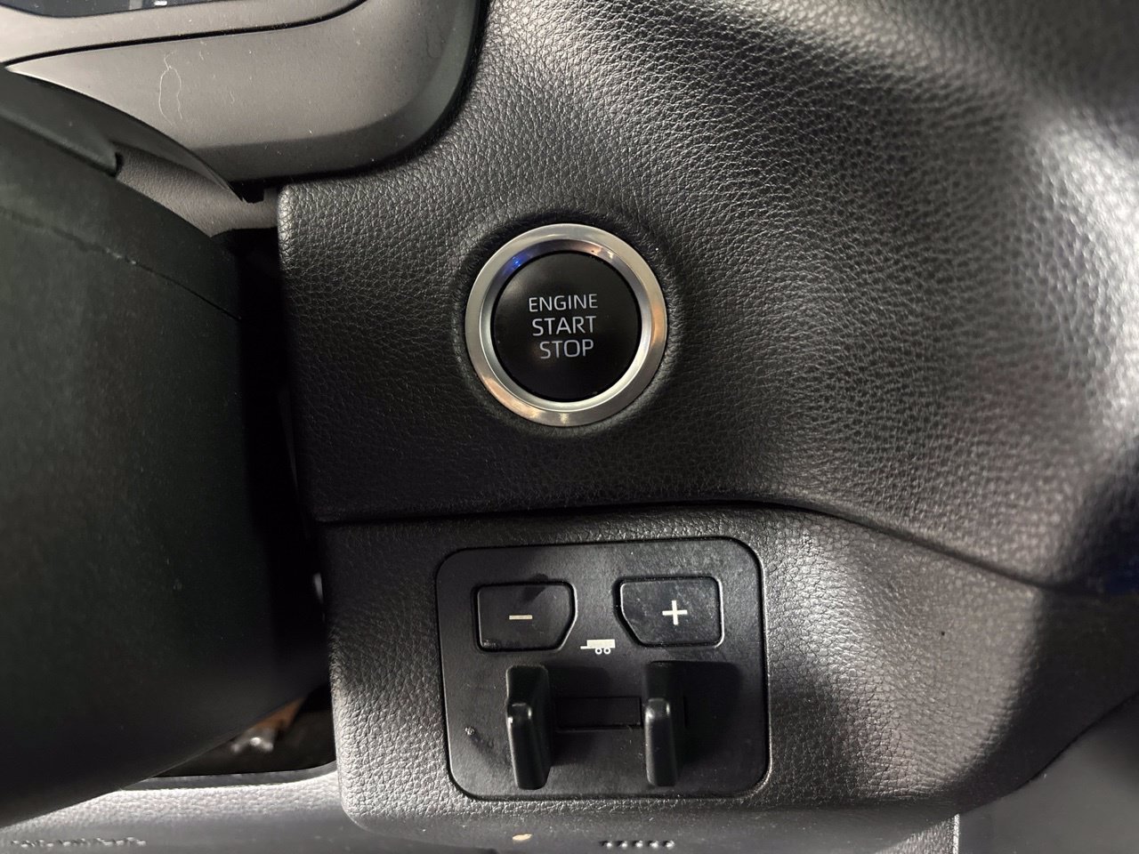 Used 2024 Toyota Tundra SR5 w/ SR5 Convenience Package AWD/4WD image 20