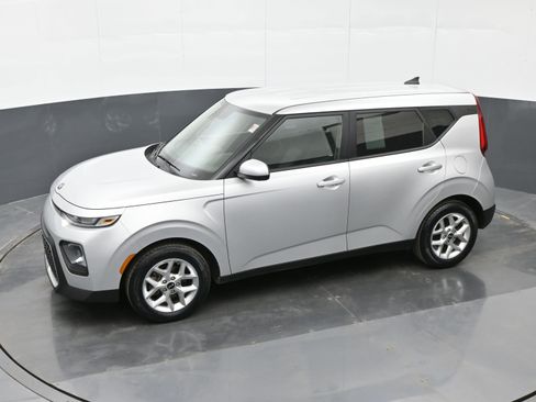 Used 2020 Kia Soul S image 32
