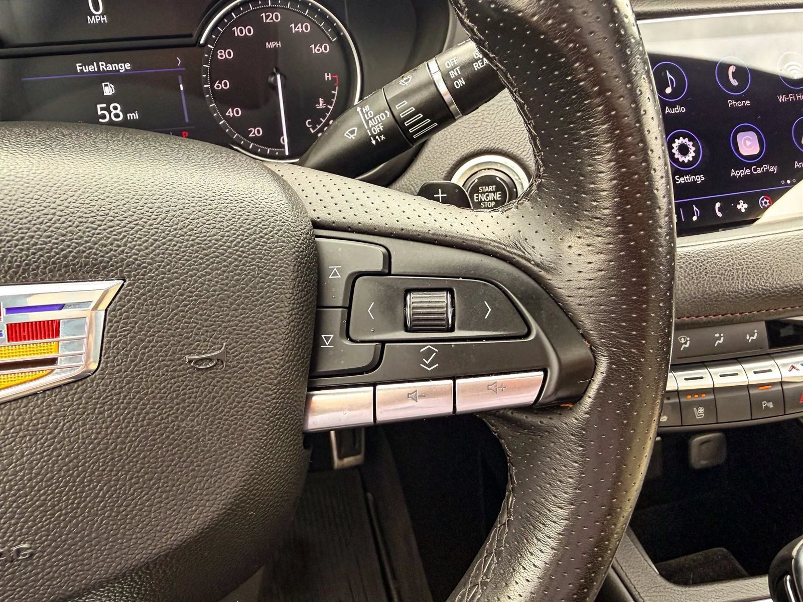 Used 2023 Cadillac XT4 Sport AWD/4WD image 33