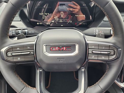 New 2026 GMC Acadia AT4 w/ Luxury Package AWD/4WD image 20