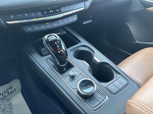 Certified 2023 Cadillac XT4 Premium Luxury w/ Enhanced Visibility Package AWD/4WD image 33
