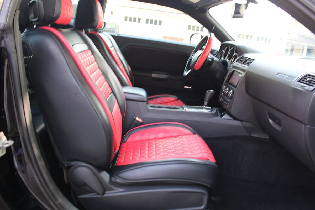 Used 2013 Dodge Challenger R/T Plus RWD image 13