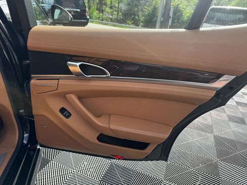 Used 2013 Porsche Panamera GTS AWD/4WD image 24
