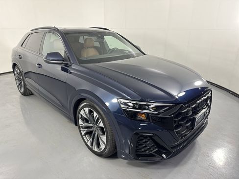 Certified 2025 Audi Q8 Prestige AWD/4WD image 29