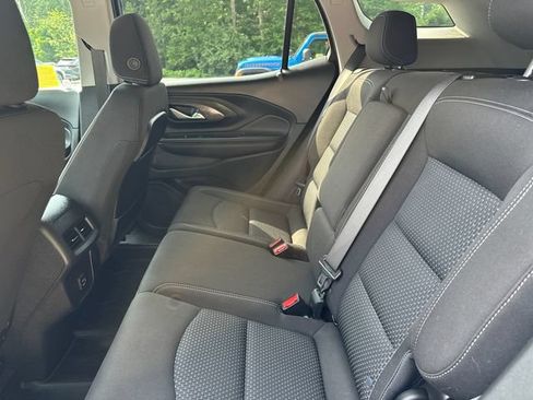 Used 2023 GMC Terrain SLE w/ Driver Convenience Package AWD/4WD image 19