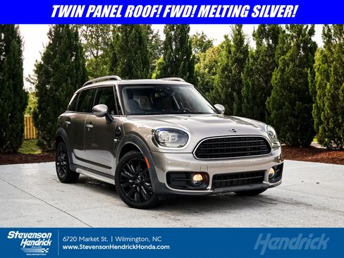 Used 2019 MINI Cooper Countryman FWD image 1