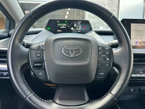 Used 2024 Toyota Prius LE FWD image 26
