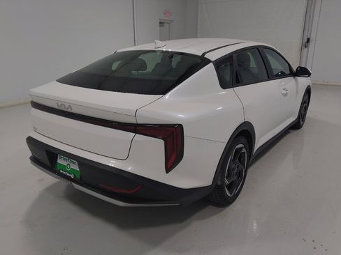 Used 2025 Kia K4 EX FWD image 9