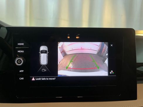 Certified 2025 Volkswagen Taos S AWD/4WD image 20