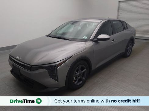 Used 2025 Kia K4 FWD image 1