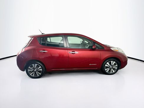 Used 2015 Nissan Leaf SV FWD image 10
