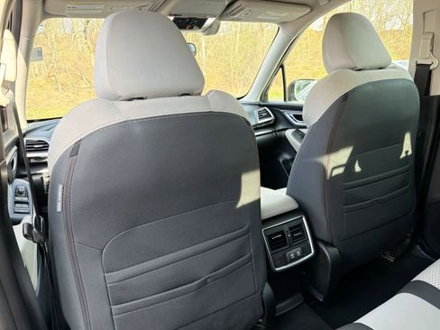 Used 2020 Subaru Forester Premium image 19