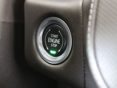 Used 2021 GMC Yukon XL SLT w/ SLT Premium Package image 62