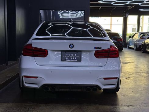 Used 2017 BMW M3 RWD image 8