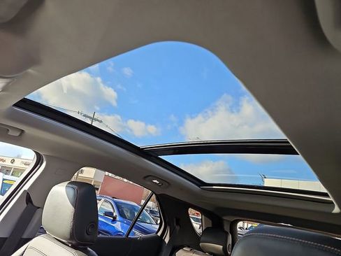 Used 2020 Chevrolet Equinox Premier image 26