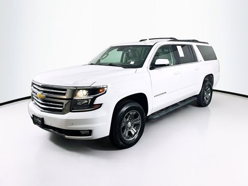 Used 2020 Chevrolet Suburban LT image 3