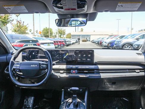 Used 2025 Kia K4 EX FWD image 17