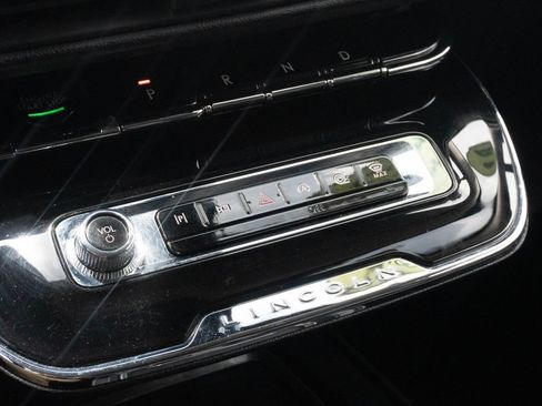 Used 2023 Lincoln Corsair FWD w/ Equipment Group 101A image 25
