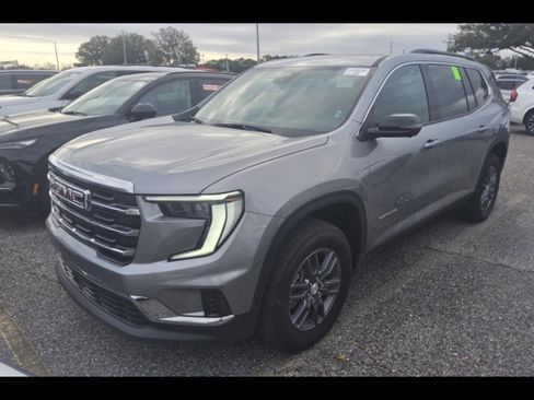 Used 2025 GMC Acadia Elevation image 2