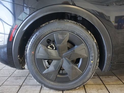 New 2026 Toyota Prius LE image 30