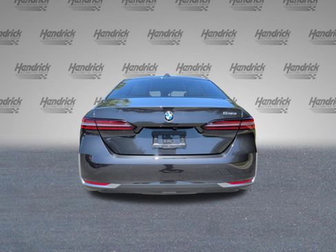 Used 2026 BMW 530i w/ Convenience Package RWD image 8