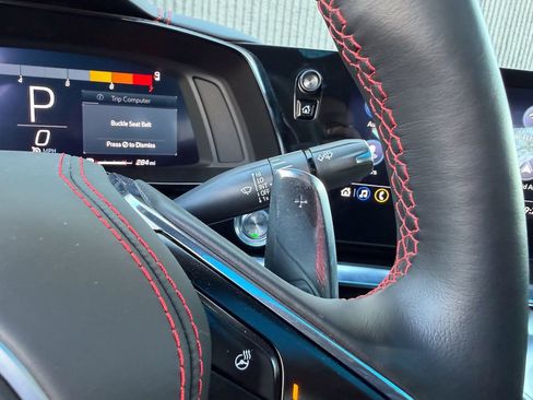 Used 2021 Chevrolet Corvette Stingray Premium Cpe w/ Z51 Performance Package image 39