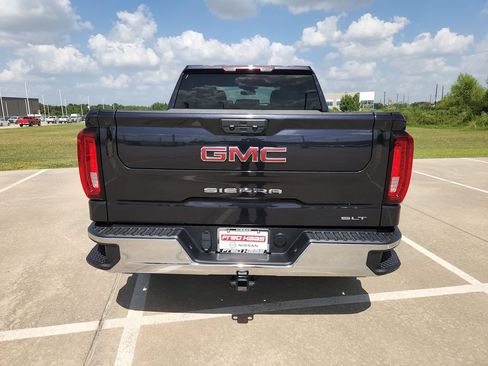Used 2025 GMC Sierra 1500 SLT AWD/4WD image 6