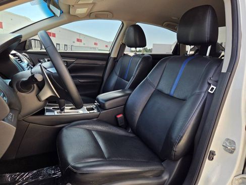 Used 2018 Nissan Altima 2.5 SR w/ SR Midnight Edition FWD image 14