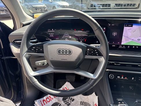 Certified 2025 Audi Q5 Premium w/ Convenience Package AWD/4WD image 20
