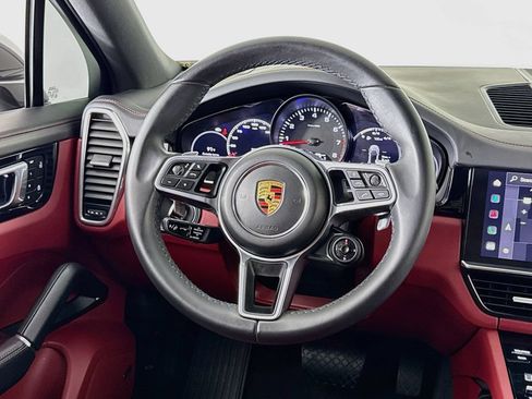 Certified 2023 Porsche Cayenne Coupe AWD/4WD image 12