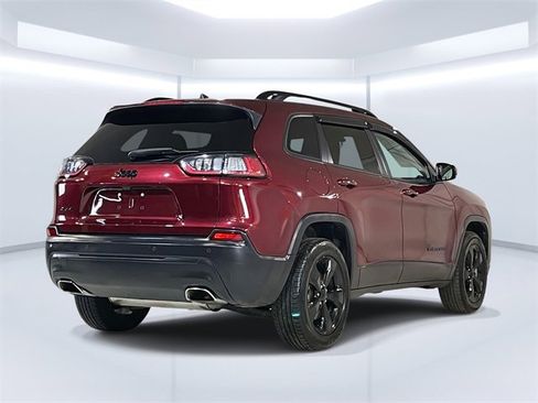 Used 2020 Jeep Cherokee Latitude Plus image 6