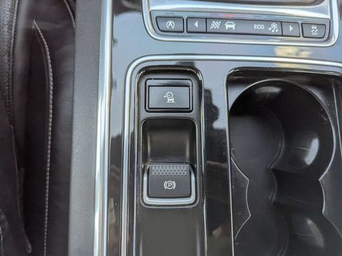 Used 2016 Jaguar XF R-Sport AWD/4WD image 28