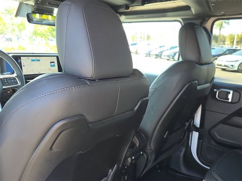 Used 2025 Jeep Wrangler Sahara w/ Safety Group image 11