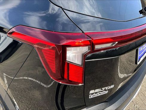 Used 2024 Kia Seltos LX AWD/4WD image 30