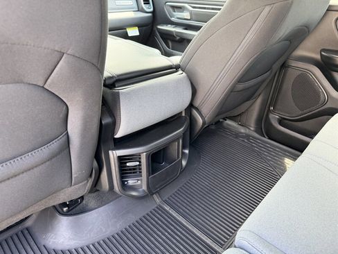Used 2023 RAM 1500 Big Horn AWD/4WD image 29