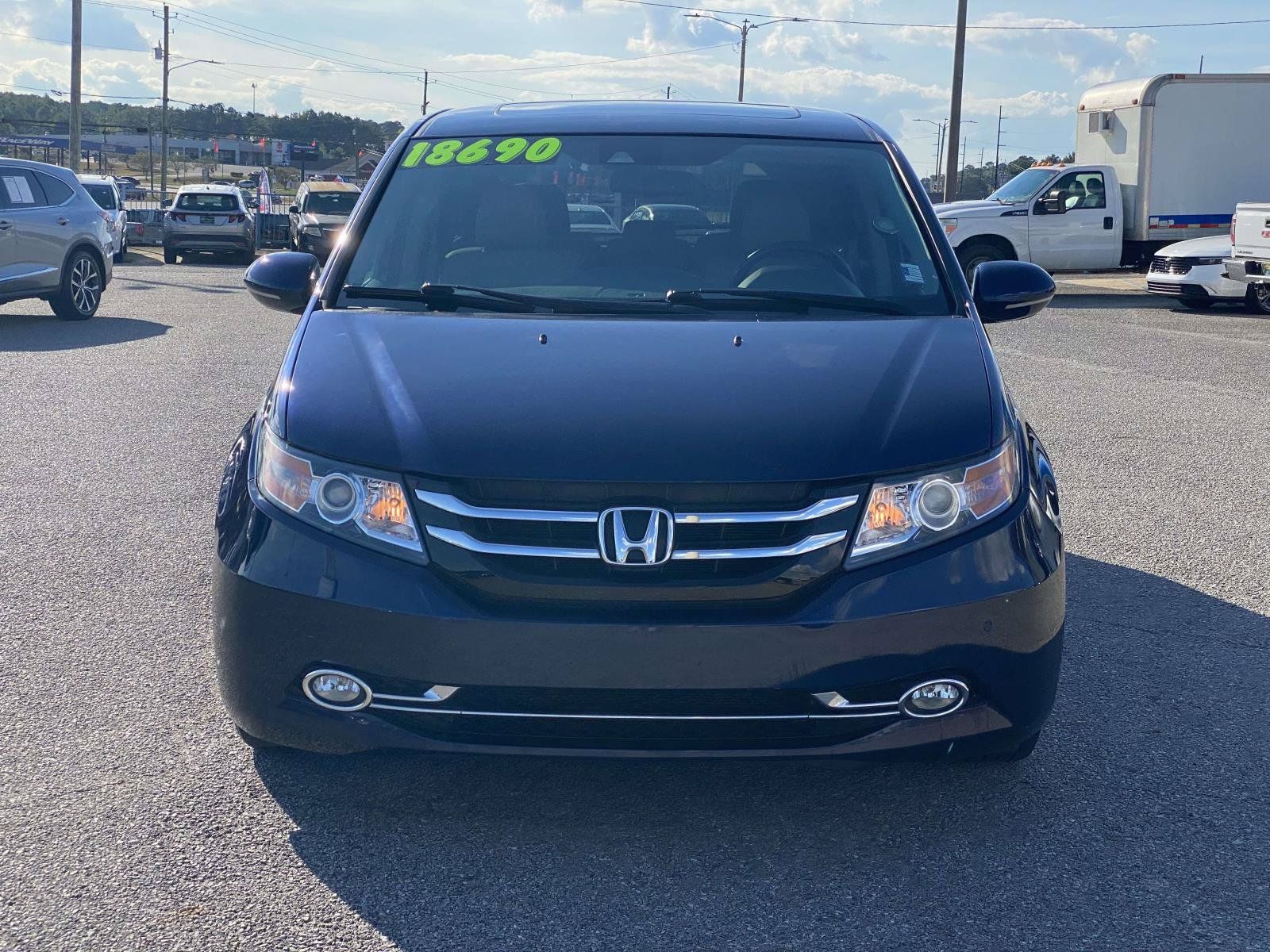 Used 2015 Honda Odyssey Touring Elite image 7