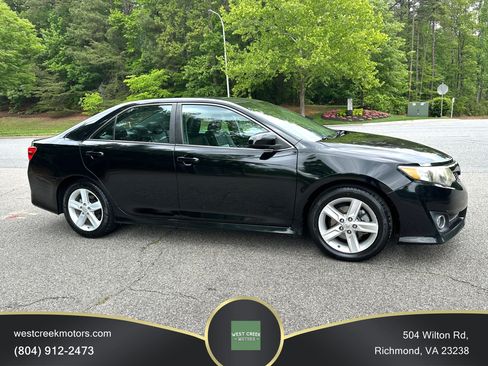 Used 2014 Toyota Camry SE FWD image 7