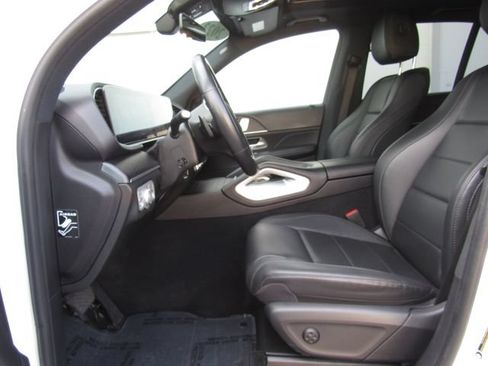 Certified 2022 Mercedes-Benz GLE 350 4MATIC w/ Premium Package image 9