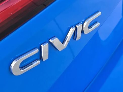 Used 2022 Honda Civic Sport Touring image 10